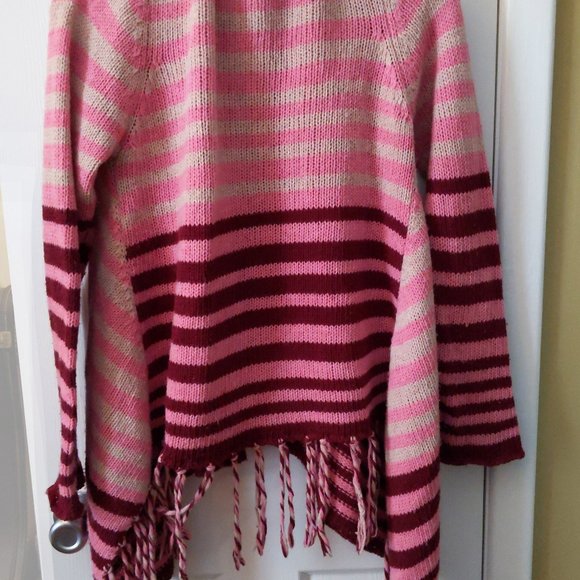 BCBGMaxAzria Pink Knit Poncho Cardigan - Picture 4 of 9